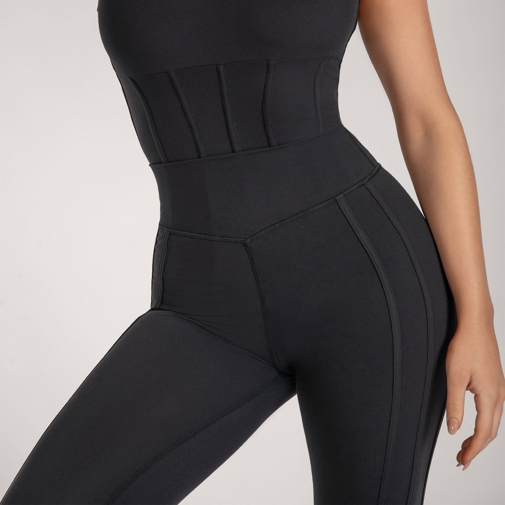 Meshki Hera Panelled Leggings- Black